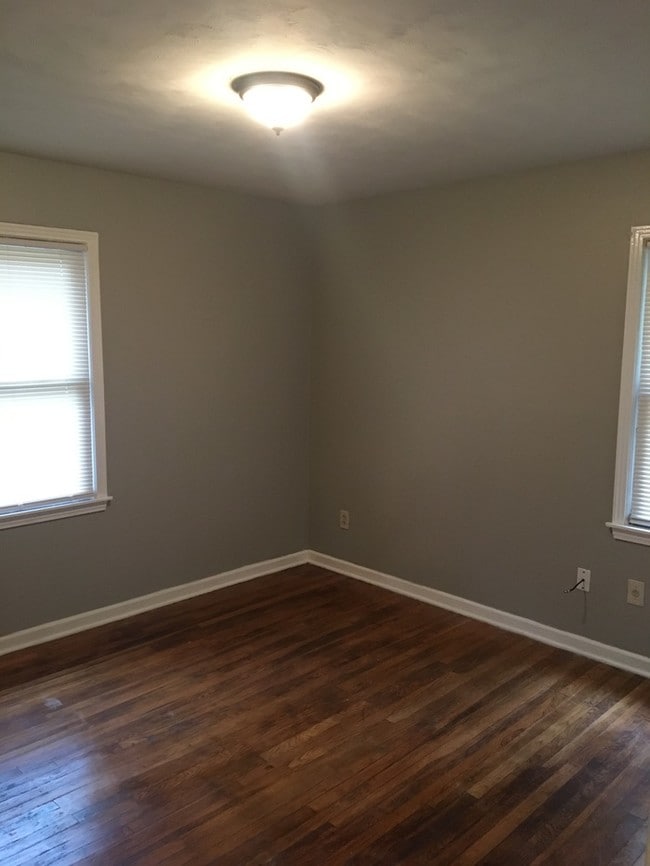 Building Photo - Three Bed One Bath Home for Rent