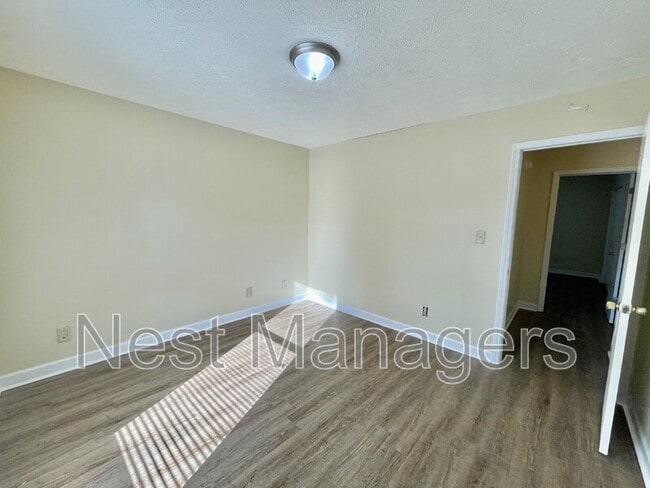 Building Photo - 5852 Aftonshire Dr