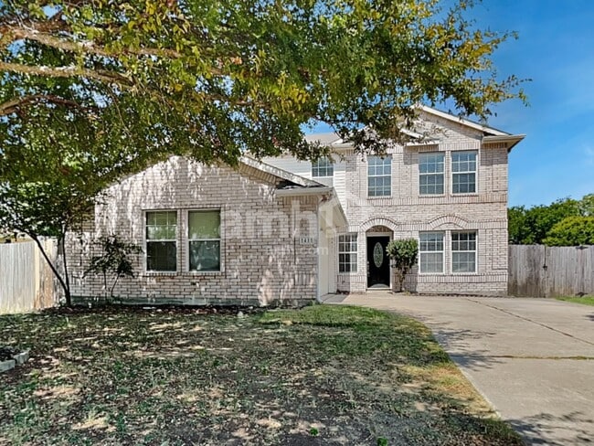 Building Photo - 1411 Plateau Dr