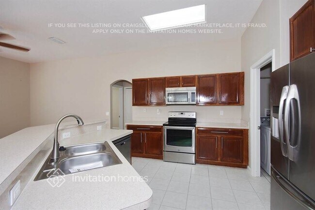 Building Photo - 2089 SW Idaho Ln