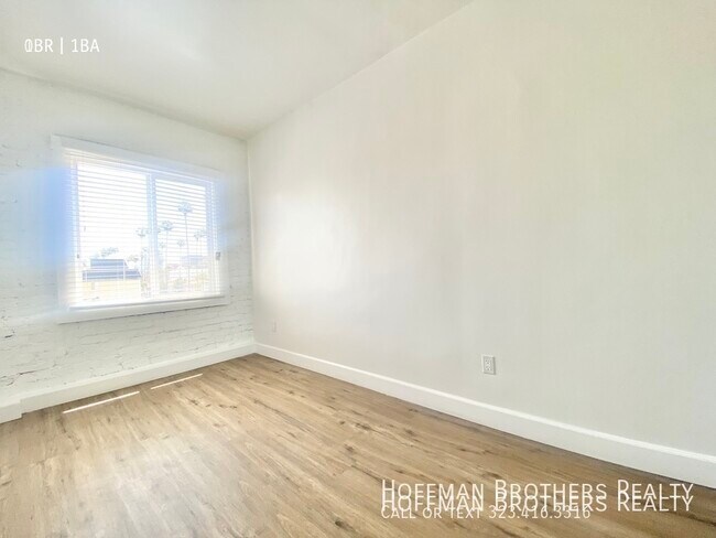 Foto del edificio - 260 S Mariposa Ave Los Angeles, CA 90004