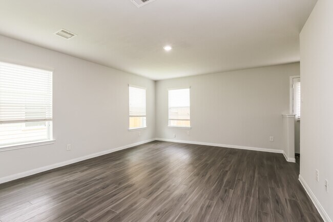 Foto del edificio - 2447 Gibbs Bend Ct