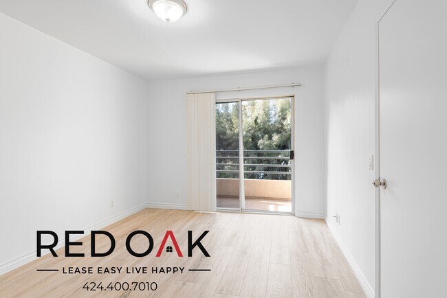 Foto del edificio - 3540 Fletcher Dr