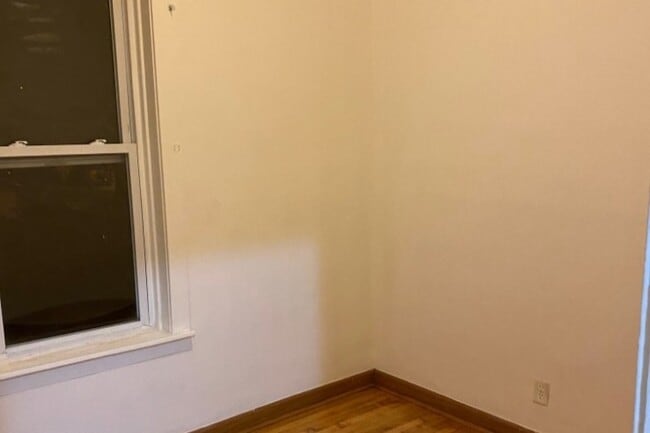 Building Photo - 3505 E 96th St
