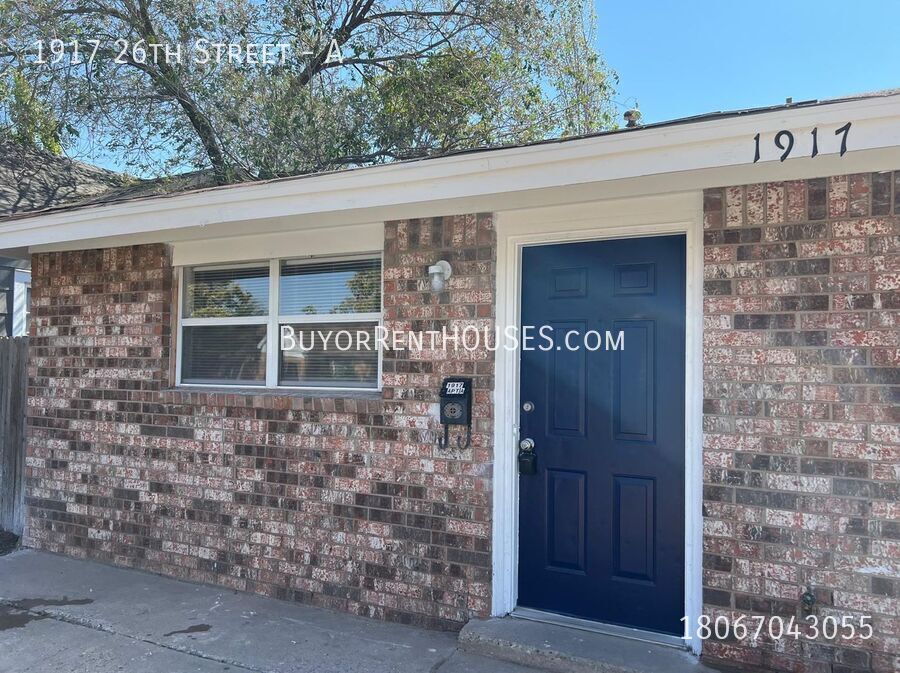 Primary Photo - $499 Move-In Special (+ admin fee) + $0 De...