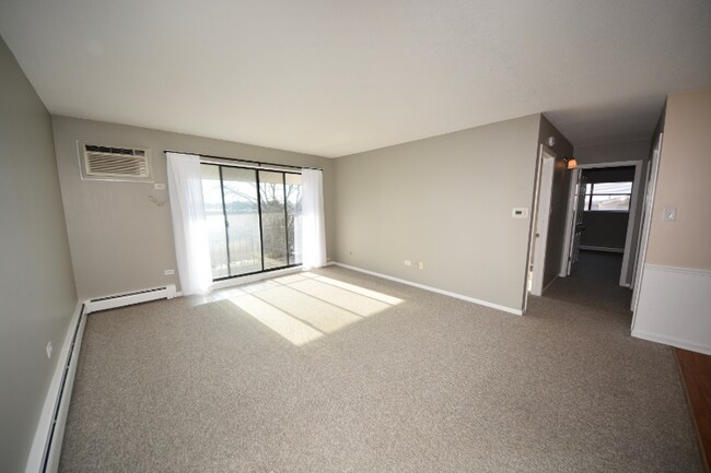 Foto del edificio - 7335 Tiffany Dr