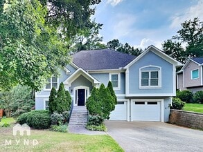 Building Photo - 103 Creekside Dr