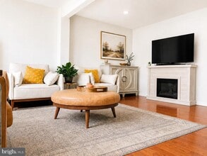 Building Photo - 5580 Hecate Ct