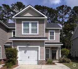 Building Photo - 69 Ainsdale Dr