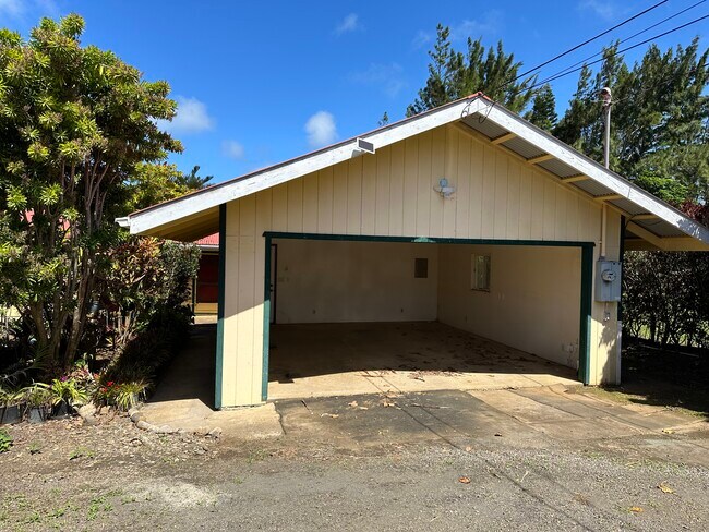 Building Photo - 55-609-609 Hawi Rd