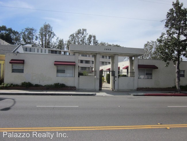 Building Photo - 3945 Long Beach Blvd