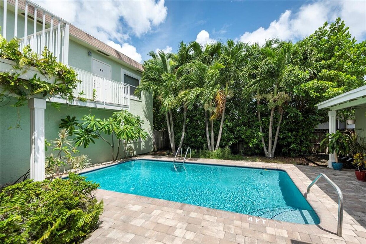 Foto principal - 1025 NE 9th Ave