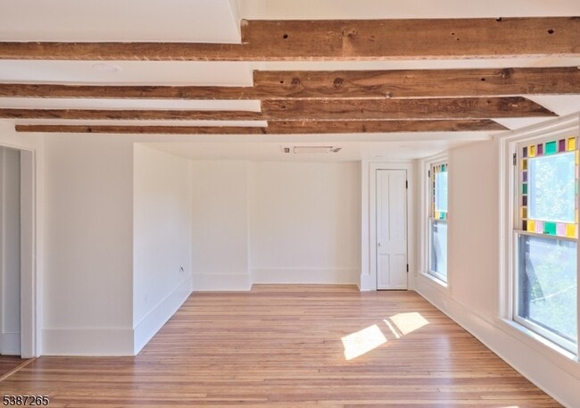 Building Photo - 46 York St