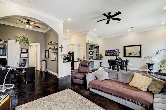 Foto del edificio - 5801 Winsome Ln