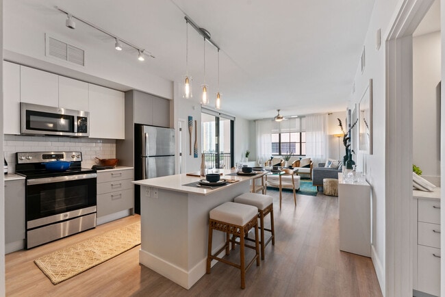 Building Photo - Marina del Viento