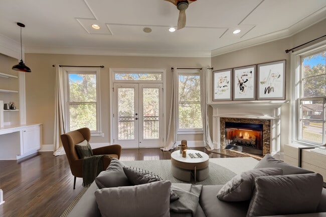 Living Room-Staged - 1292 Dahlgren Ln SE