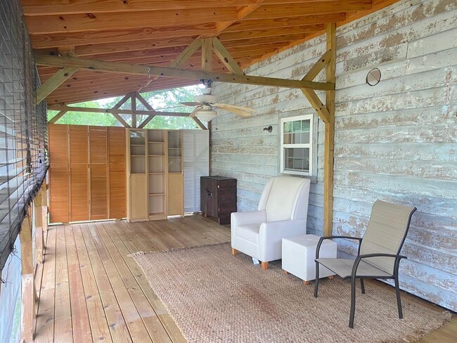 Foto del edificio - 803 N Hackberry St