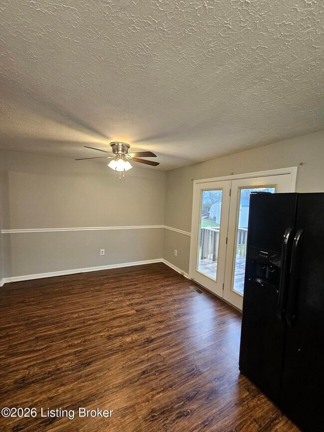 Foto del edificio - 1110 Keane Ave