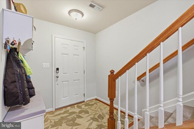 Foto del edificio - 5457 Spotswood Pl