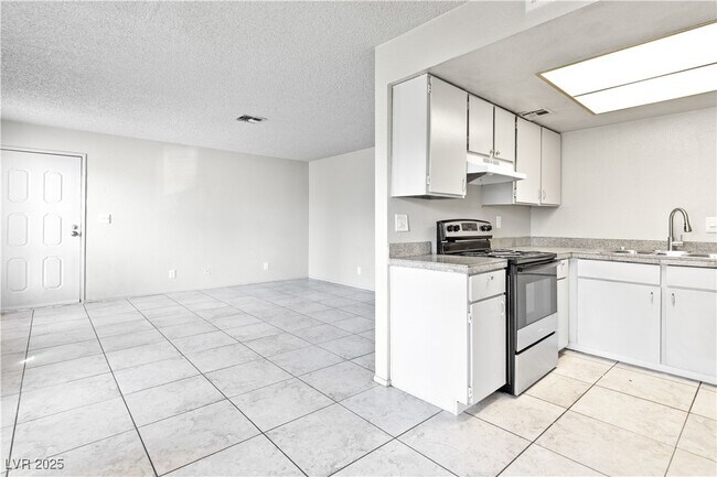 Foto del edificio - 4988 Newport Cove Dr