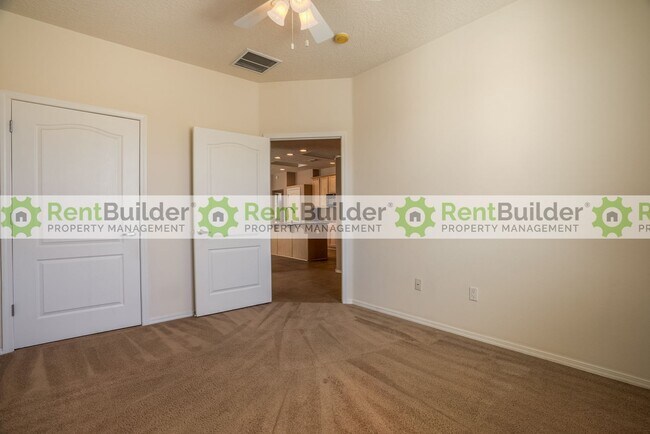 Foto del edificio - 1027 Desert Willow Ct