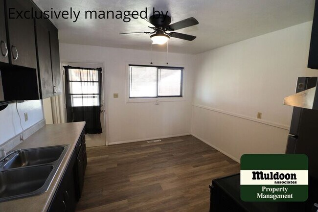 Building Photo - 3135 Skyview Ave