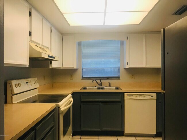 Building Photo - 205 Palmetto Ave