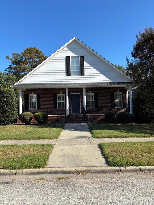 Building Photo - 3113 Mayflower Ln
