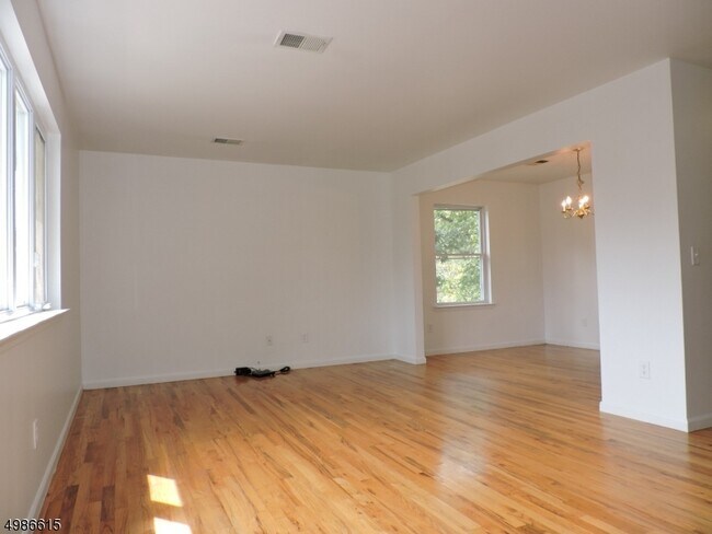 Building Photo - 315 Livingston St