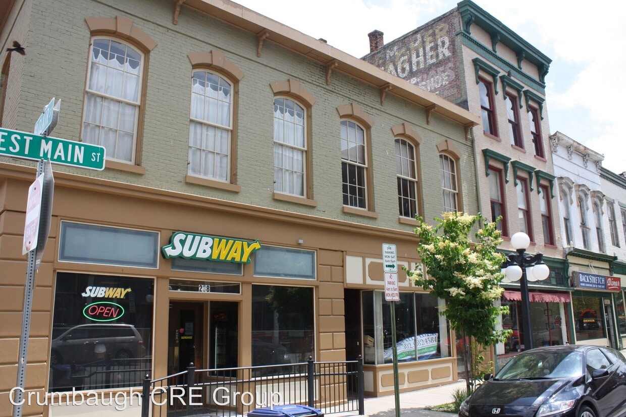 Primary Photo - 236 W Main St