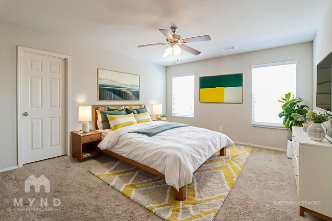 Foto del edificio - 942 Pinehurst Loop