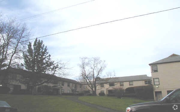 Foto del edificio - Creston Court