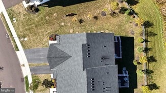 Building Photo - 213 Wynstone Ct