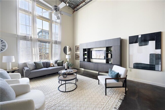 Foto del edificio - 572 Edgewood Ave NE