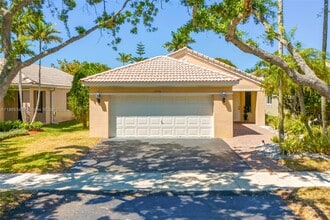 Building Photo - 1536 Salerno Cir