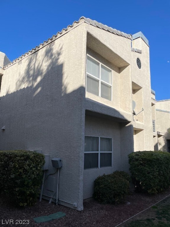 Building Photo - 6250 W Flamingo Rd