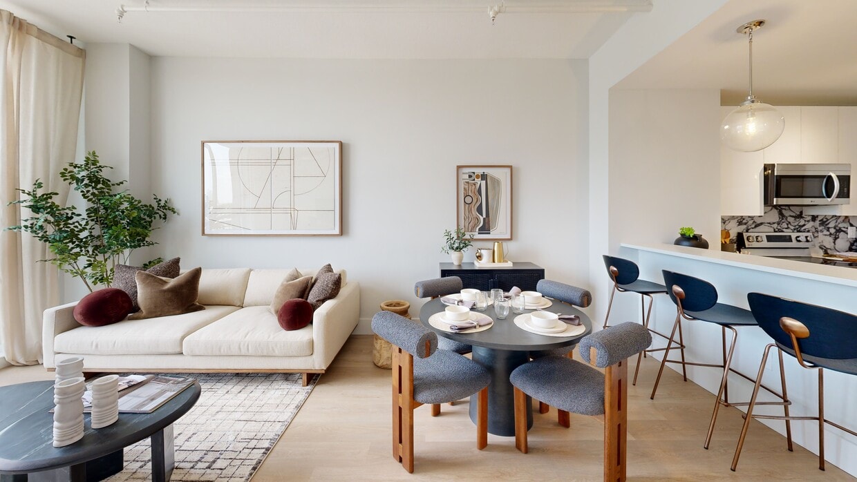Photo - Hudson House West