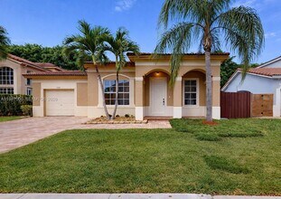 Building Photo - 2014 NE 38th Rd