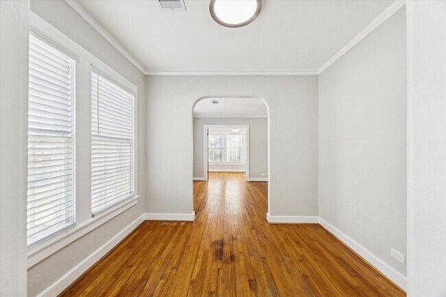 Foto del edificio - 1810 W Alabama St