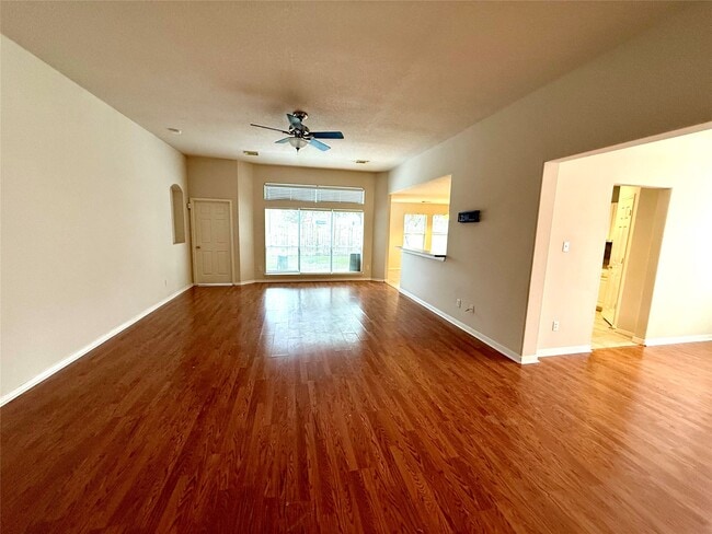 Foto del edificio - 3611 Winstrome Ct