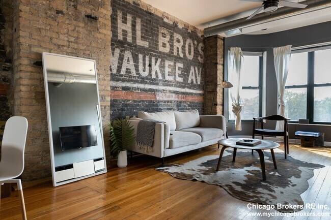 Building Photo - 1439 N Milwaukee Ave