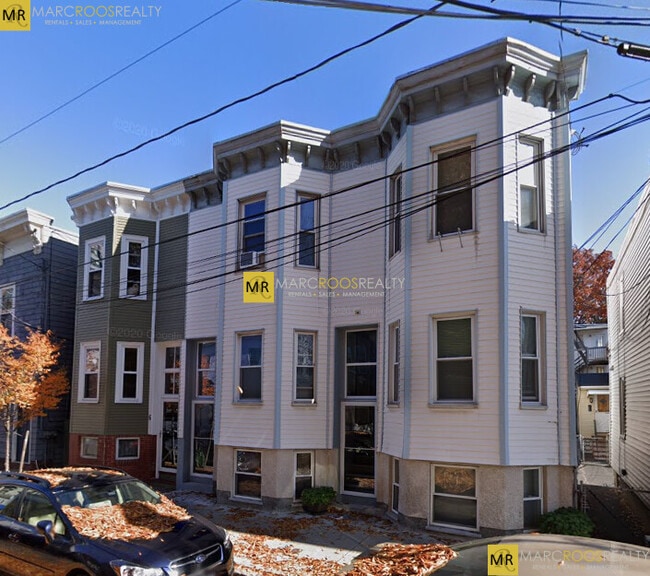 Building Photo - 10 Fulkerson St