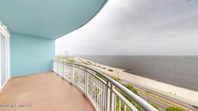 Foto del edificio - 2228 Beach Dr