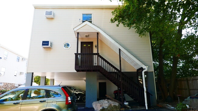Foto del edificio - 75 Fairfield Ave