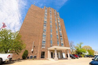 Building Photo - 1505 N Peoria Ave