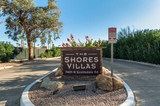 Building Photo - 7401 N Scottsdale Rd