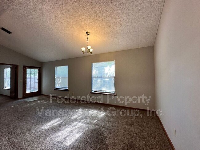 Building Photo - 3834 Windridge Ct