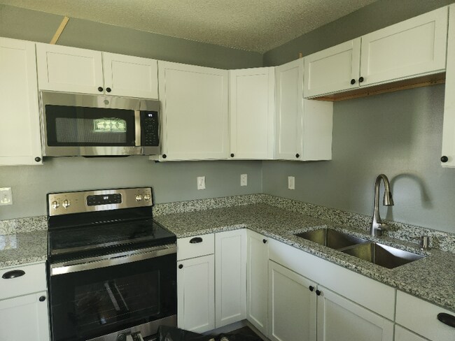 Foto del edificio - 279 N Burgess St