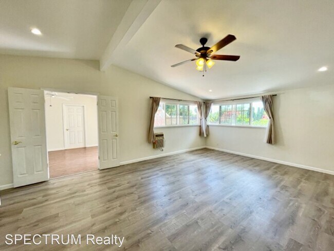 Building Photo - 3 br, 2 bath House - 671 Cambridge Dr.