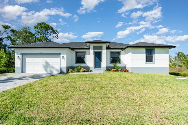 Building Photo - 15633 Lakeland Cir